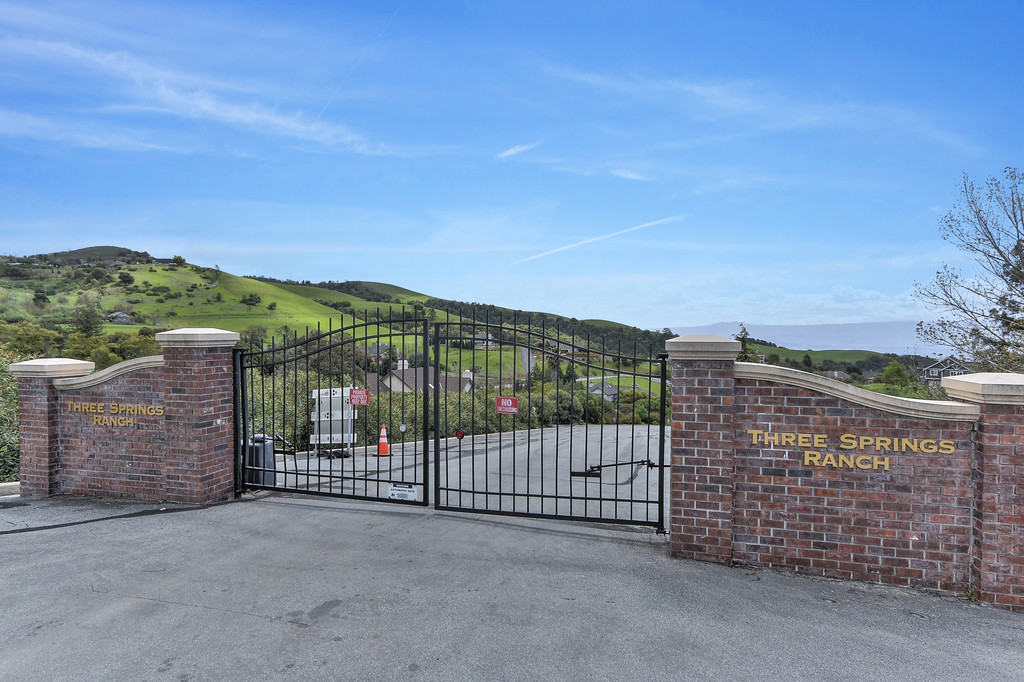 3033 Three Springs Road, San Jose